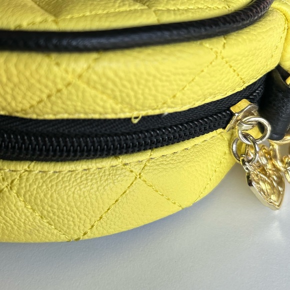 Luv Betsy Emoji Bag 😝 - Picture 4 of 14